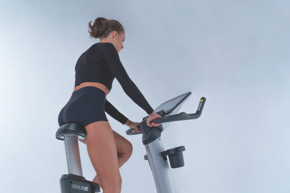 Why is the peloton screen not working?